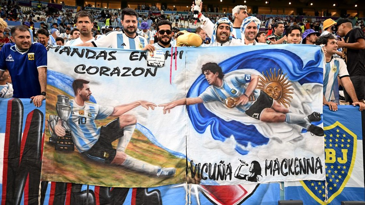 Argentina mengakhiri penantian selama 36 tahun untuk juara Piala Dunia 2022 (Foto: AFP via Getty Images/MANAN VATSYAYANA)