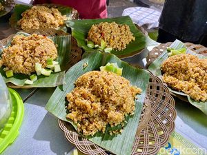 Porsi Mantap! Ini Racikan Nasi Goreng Chili Oil Viral Rp 20.000 Porsi Mantap! Ini Racikan Nasi Goreng Chili Oil Viral Rp 20.000