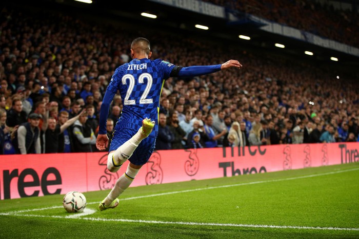 LONDON, ENGLAND - OCTOBER 26: Hakim Ziyech of Chelsea takes a corner during the Carabao Cup Round of 16 match between Chelsea and Southampton at Stamford Bridge on October 26, 2021 in London, England. (Photo by Chris Lee - Chelsea FC/Chelsea FC via Getty Images)