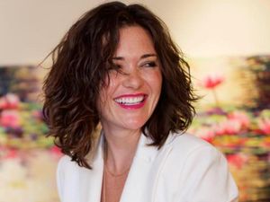 Foto Bugil Disimpan Ayah Tiri, Wanita Ini Diduga Melakukan Pembunuhan