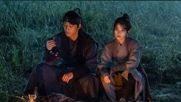 Lee Do Hyun bersama Lee Ji Eun/Foto: TvN