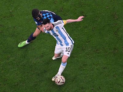 Kala Messi Berdansa di Lusail