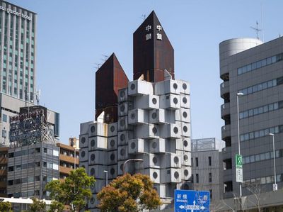 Gedung Kapsul Unik di Jepang yang Tinggal Sejarah