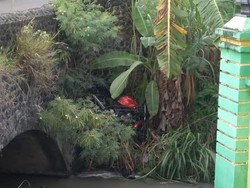 Ngantuk Usai Nobar Piala Dunia Bikin Pemotor di Soppeng Terjun ke Sungai