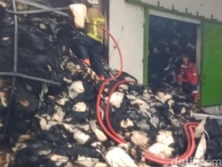 Kebakaran Gudang Pabrik Tekstil Pedan Klaten Padam