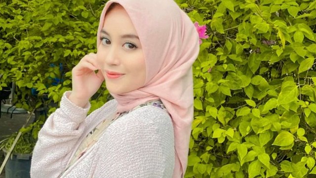 Highlight Dunia Hiburan InsertLive : Sempat Gagal, Nabilah Eks JKT48 Ngaku Belum Siap Untuk Taaruf Lagi: Agak Takut...
