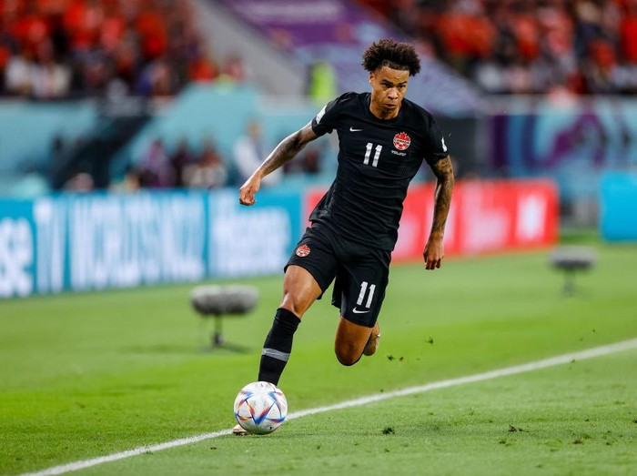 DOHA, QATAR - NOVEMBER 27: Tajon Buchanan of Canada controls the ball during the FIFA World Cup Qatar 2022 Group F match between Croatia and Canada at Khalifa International Stadium on November 27, 2022 in Doha, Qatar. (Photo by Matteo Ciambelli/DeFodi Images via Getty Images)