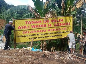 Klaim Belum Dapat Ganti Rugi, Warga Protes Proyek Saringan Sampah Ciliwung Klaim Belum Dapat Ganti Rugi, Warga Protes Proyek Saringan Sampah Ciliwung