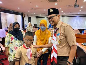 Temui Wali Murid, Wawalkot Depok Persilakan Siswa Belajar di SDN Pocin 1