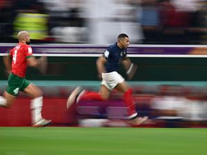 Ngeeeng! Mbappe Ubrak-abrik Maroko