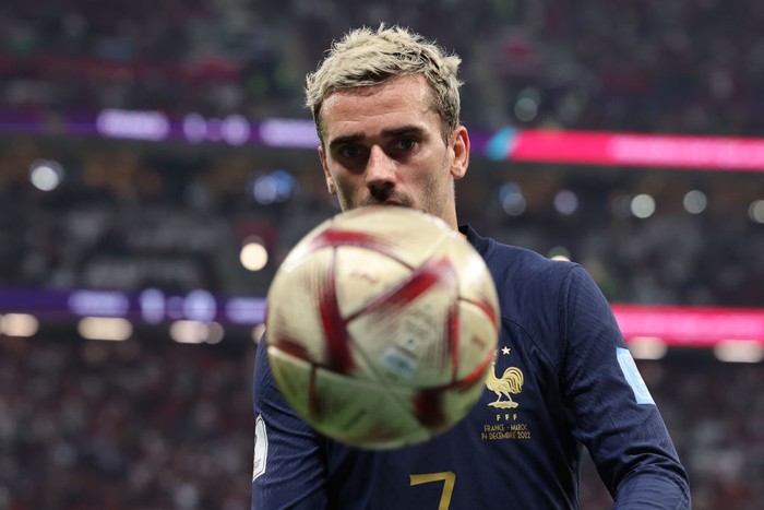 AL KHOR, QATAR - DECEMBER 14: Antoine Griezmann of France during the FIFA World Cup Qatar 2022 semi final match between France and Morocco at Al Bayt Stadium on December 14, 2022 in Al Khor, Qatar. (Photo by Youssef Loulidi/Fantasista/Getty Images)