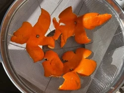 Fungsi Lain Kulit Jeruk, Bisa Basmi Kecoa