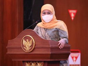 Sambut Baik PPKM Dicabut, Gubernur Khofifah: Ojok Lali Booster Rek! Sambut Baik PPKM Dicabut, Gubernur Khofifah: Ojok Lali Booster Rek!