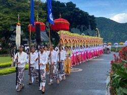 Asyik, Turis Bisa Nonton Parade Gebogan di Ulun Danu Beratan 19-23 Desember