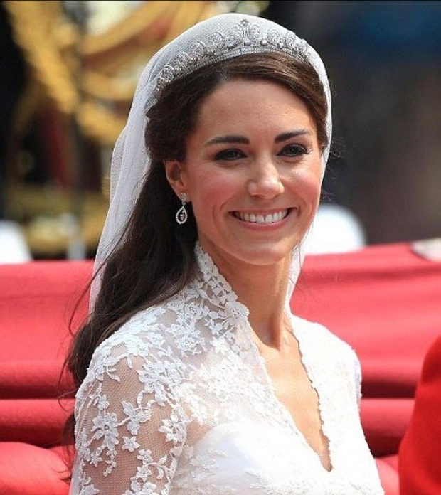 Tiara yang dikenakan Kate Middleton