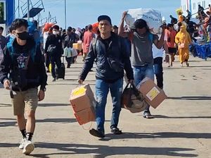 Pemudik di Pelabuhan Parepare Diprediksi Naik 20% Tahun Ini Pemudik di Pelabuhan Parepare Diprediksi Naik 20% Tahun Ini