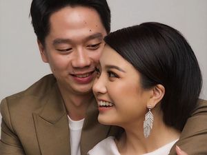 7 Potret Mesra Kevin Sanjaya & Valencia Tanoe Dalam Foto Prewedding 7 Potret Mesra Kevin Sanjaya & Valencia Tanoe Dalam Foto Prewedding
