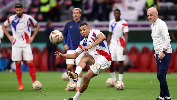 Dear Monsieur Fans Maafkan Mbappe Sudah Bikin Dirimu Kesakitan