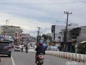 Warga Johor Akan Somasi Pemkot Medan soal Median Jalan Karya Wisata Warga Johor Akan Somasi Pemkot Medan soal Median Jalan Karya Wisata