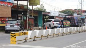 Penampakan Median Jalan di Medan Johor yang Dikeluhkan Warga