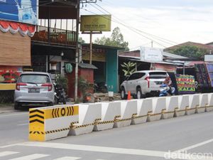 Penampakan Median Jalan di Medan Johor yang Dikeluhkan Warga