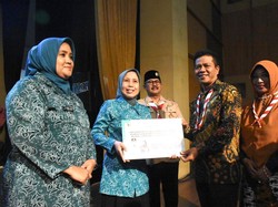 Tekan Inflasi, Pemkab Bandung Salurkan 96.736 Paket Sembako ke Warga