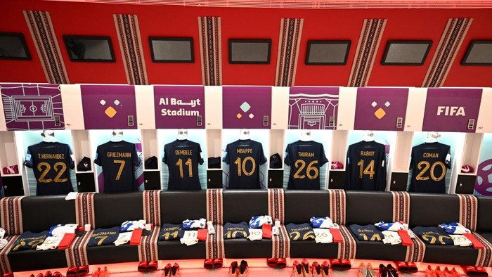 AL KHOR, QATAR - DECEMBER 14: General view of the dressing room of France prior to the FIFA World Cup Qatar 2022 semi final match between France and Morocco at Al Bayt Stadium on December 14, 2022 in Al Khor, Qatar. (Photo by Michael Regan - FIFA/FIFA via Getty Images)