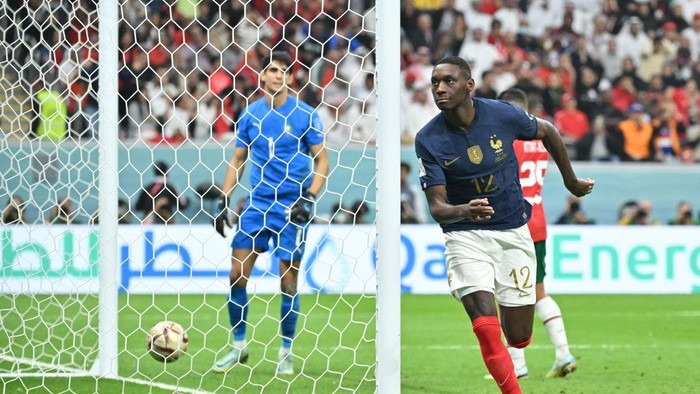 AL KHOR, QATAR - DECEMBER 14: Randal Kolo Muani of France celebrates his goal during the FIFA World Cup Qatar 2022 semi final match between France and Morocco at Al Bayt Stadium on December 14, 2022 in Al Khor, Qatar. (Photo byLionel Hahn/Getty Images)