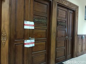 OTT di Surabaya, KPK Tangkap 4 Orang Termasuk Pimpinan DPRD OTT di Surabaya, KPK Tangkap 4 Orang Termasuk Pimpinan DPRD