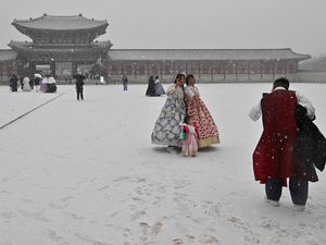 Gawat, Wanita Korea Anggap Menikah dan Punya Anak Tak Penting