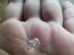 Desa Klakahkasian Pati Dilanda Hujan Es Sore Ini