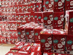 Pedagang Parsel di Medan Banjir Orderan Jelang Nataru