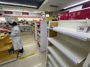 Kondisi China Babak Belur Dihajar COVID: Obat Demam Ludes-RS Penuh Kondisi China Babak Belur Dihajar COVID: Obat Demam Ludes-RS Penuh