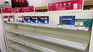COVID-19 di China Melonjak, Obat di Apotek Ludes Dibeli Warga