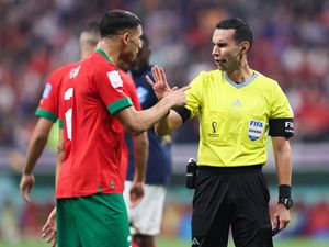 Maroko Merasa Dirugikan Wasit di Semifinal Piala Dunia, Protes ke FIFA Maroko Merasa Dirugikan Wasit di Semifinal Piala Dunia, Protes ke FIFA