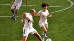 Aksi Para Legenda Sepakbola di Laga FIFA Legends Cup