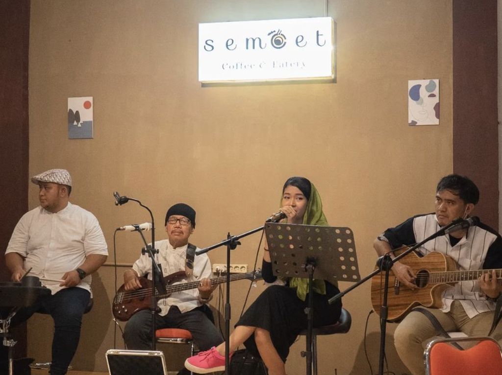 Di 5 Kafe Depok Ini Bisa Makan Enak Sambil Nikmati Live Music Di 5 Kafe Depok Ini Bisa Makan Enak Sambil Nikmati Live Music