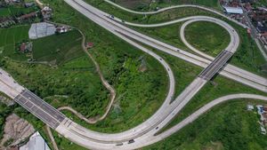 Penampakan Tol Cisumdawu yang Mau Beroperasi Full Bulan Depan!