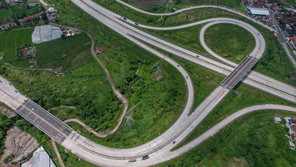 Penampakan Tol Cisumdawu yang Mau Beroperasi Full Bulan Depan!