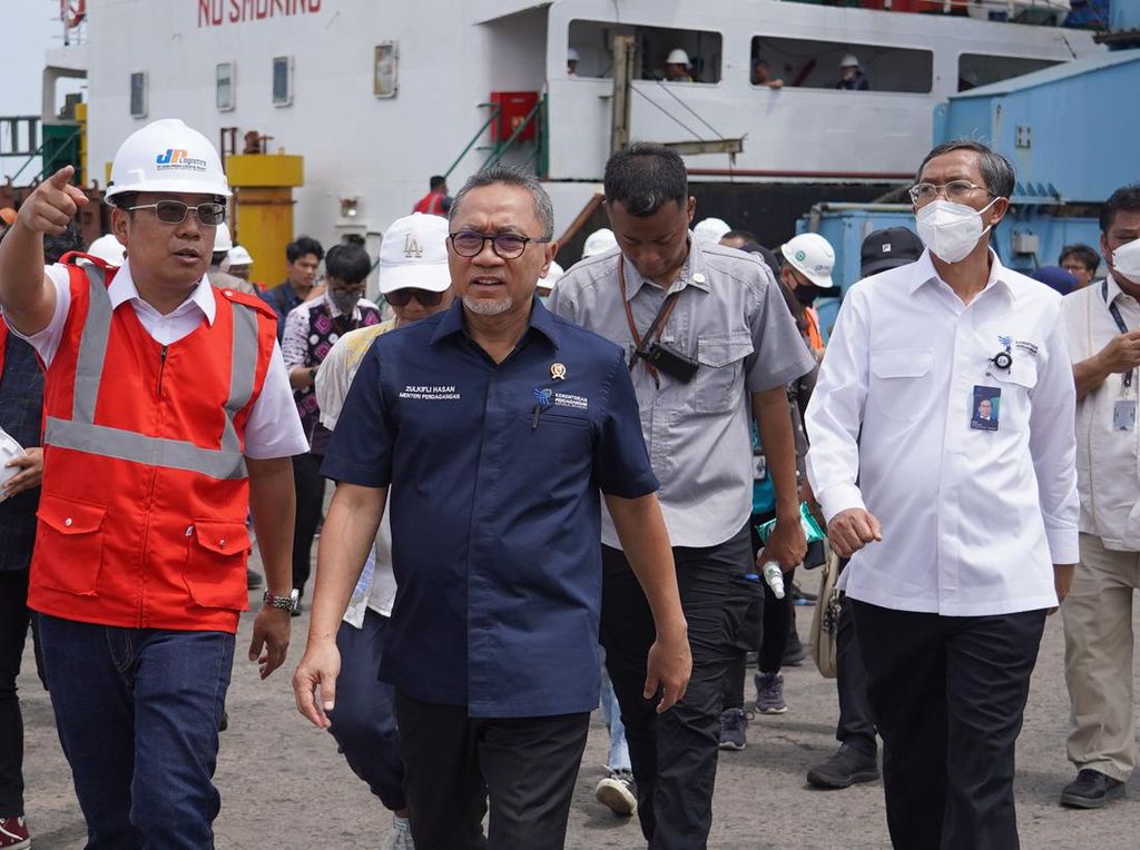 RI Impor Beras 500 Ribu Ton, Mendag: Sebenarnya Tidak Ada yang Ingin Impor RI Impor Beras 500 Ribu Ton, Mendag: Sebenarnya Tidak Ada yang Ingin Impor