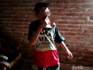 Derita Remaja di Gresik Dipasung dan Dikurung Dalam Kamar Selama 6 Tahun Derita Remaja di Gresik Dipasung dan Dikurung Dalam Kamar Selama 6 Tahun