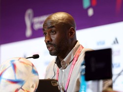 Otto Addo mundur dari jabatannya sebagai pelatih Ghana usai Piala Dunia 2022. Ia ingin fokus melanjutkan kariernya sebagai talent coach di Borussia Dortmund. Foto: FIFA via Getty Images/Maja Hitij - FIFA