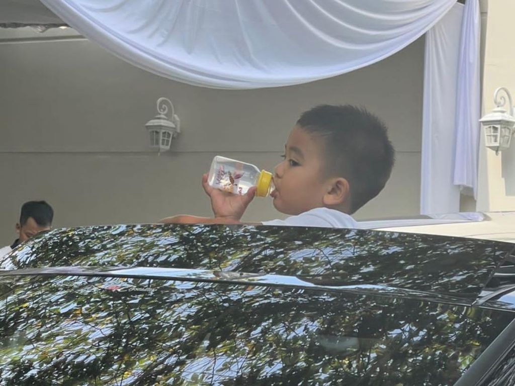 Istri Kaesang Ungkap Kelakuan Kocak Ketua dari Medan ke Paspampres Istri Kaesang Ungkap Kelakuan Kocak Ketua dari Medan ke Paspampres