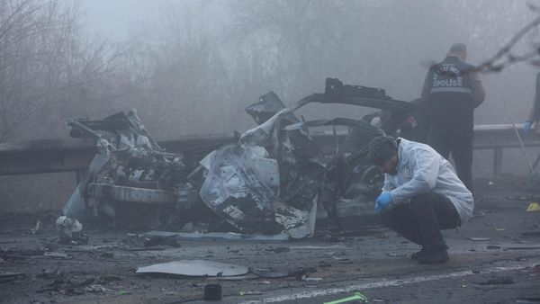 Kondisi Bom Mobil yang Guncang Turki, 8 Polisi Luka-luka