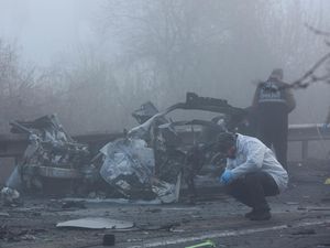 Kondisi Bom Mobil yang Guncang Turki, 8 Polisi Luka-luka Kondisi Bom Mobil yang Guncang Turki, 8 Polisi Luka-luka