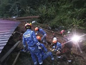 8 Orang Tewas Akibat Tanah Longsor di Malaysia, Puluhan Hilang