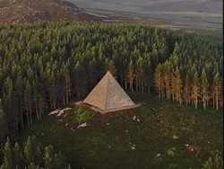 Bukan Mesir, Ini Piramida-nya Orang Skotlandia