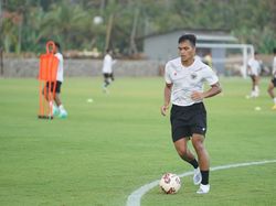 Rachmat Irianto: Teman-teman Nikmati Latihan Coach Shin di TC Timnas