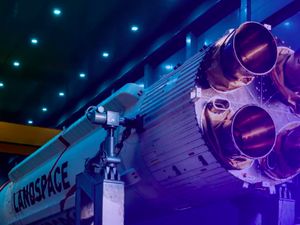 Peluncuran Roket Metana Pertama di Dunia Milik China Gagal, 14 Satelit Hilang Peluncuran Roket Metana Pertama di Dunia Milik China Gagal, 14 Satelit Hilang