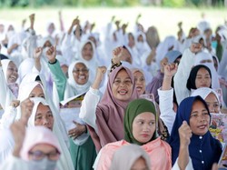 Emak-emak di Sulsel Gelar Doa Bersama Dukung Ganjar Jadi Presiden 2024